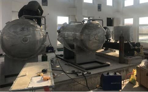 臭氧發(fā)生器,2臺15kg大型污水處理臭氧發(fā)生器安裝現場